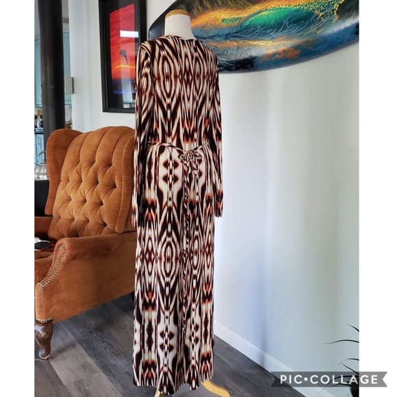 Beautiful Dress - Picture 4 of 8